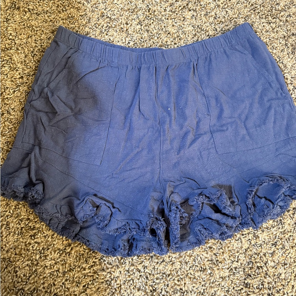 nice ruffle shorts